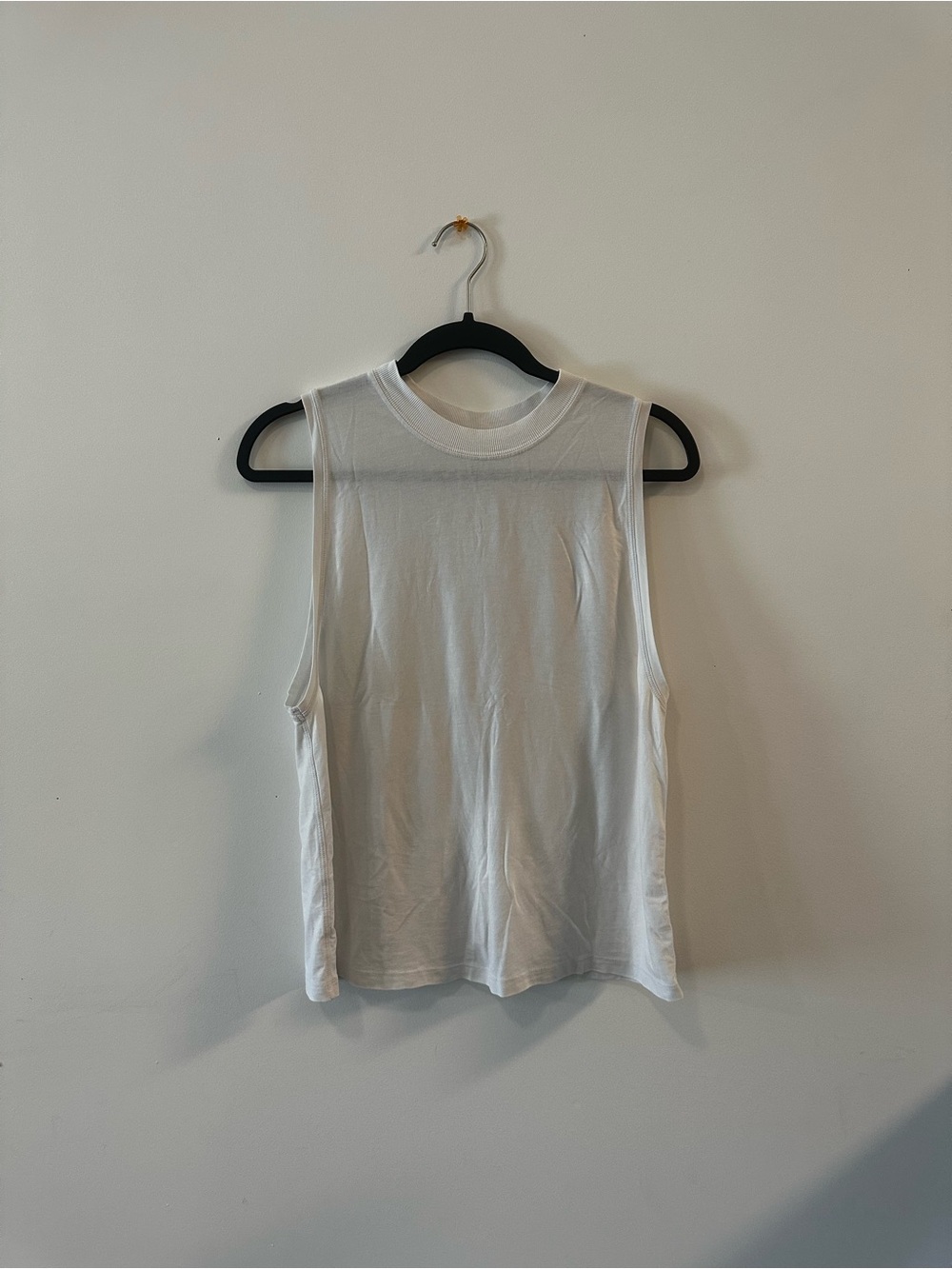 Lululemon White Women’s Tank